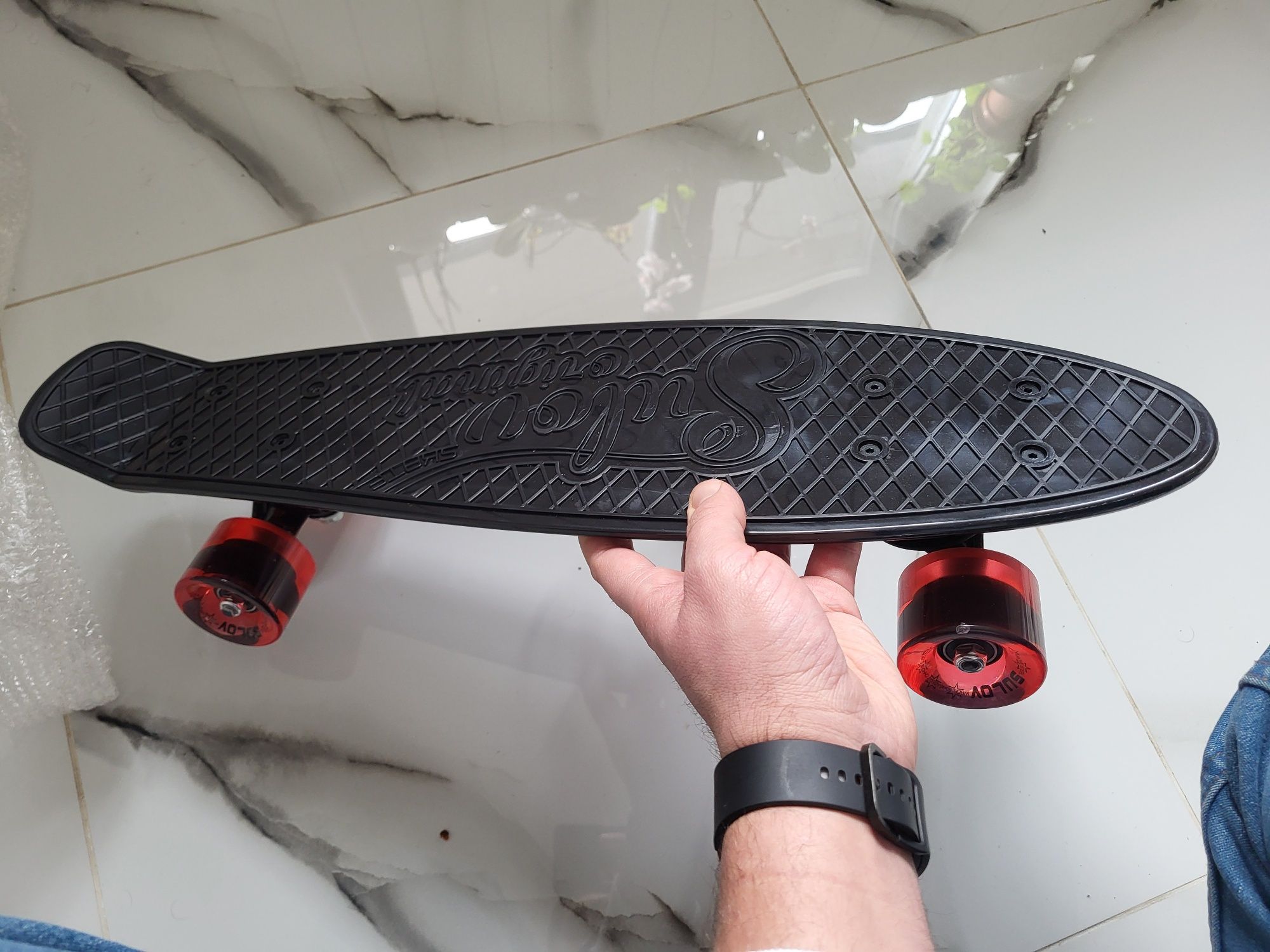 Vand Skateboard culoare negru, nou