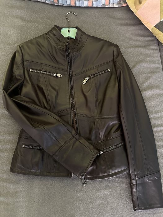 Дамско кожено яке