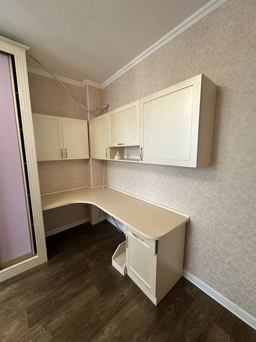 Продам компьютерный стол