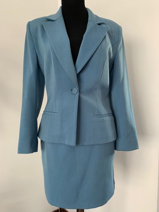 costum cu fusta masura 40