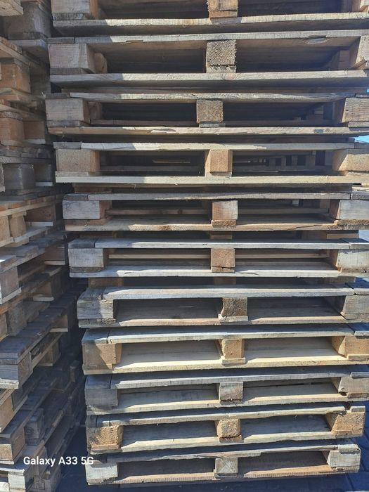 Vând paleti euro și non euro