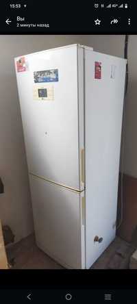 Холодильник LG, в хорошем состоянии