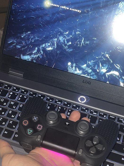 Продам оригинальный геймпад дуалшок 4