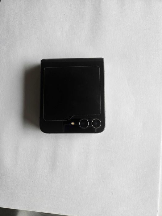 Samsung Z Flip 5, 256 GB, 8 GB RAM, 5G