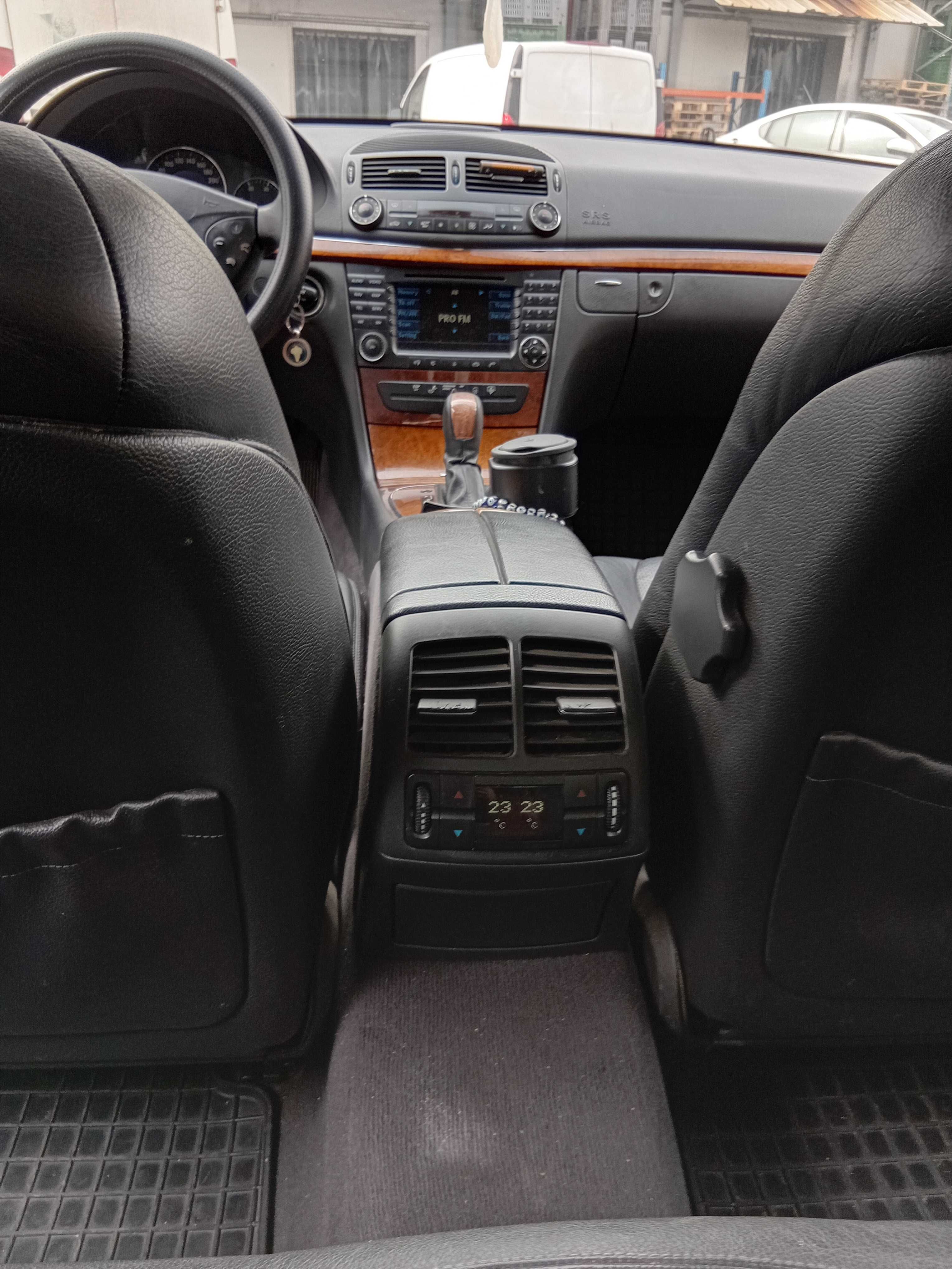 Vand mercedes e 220