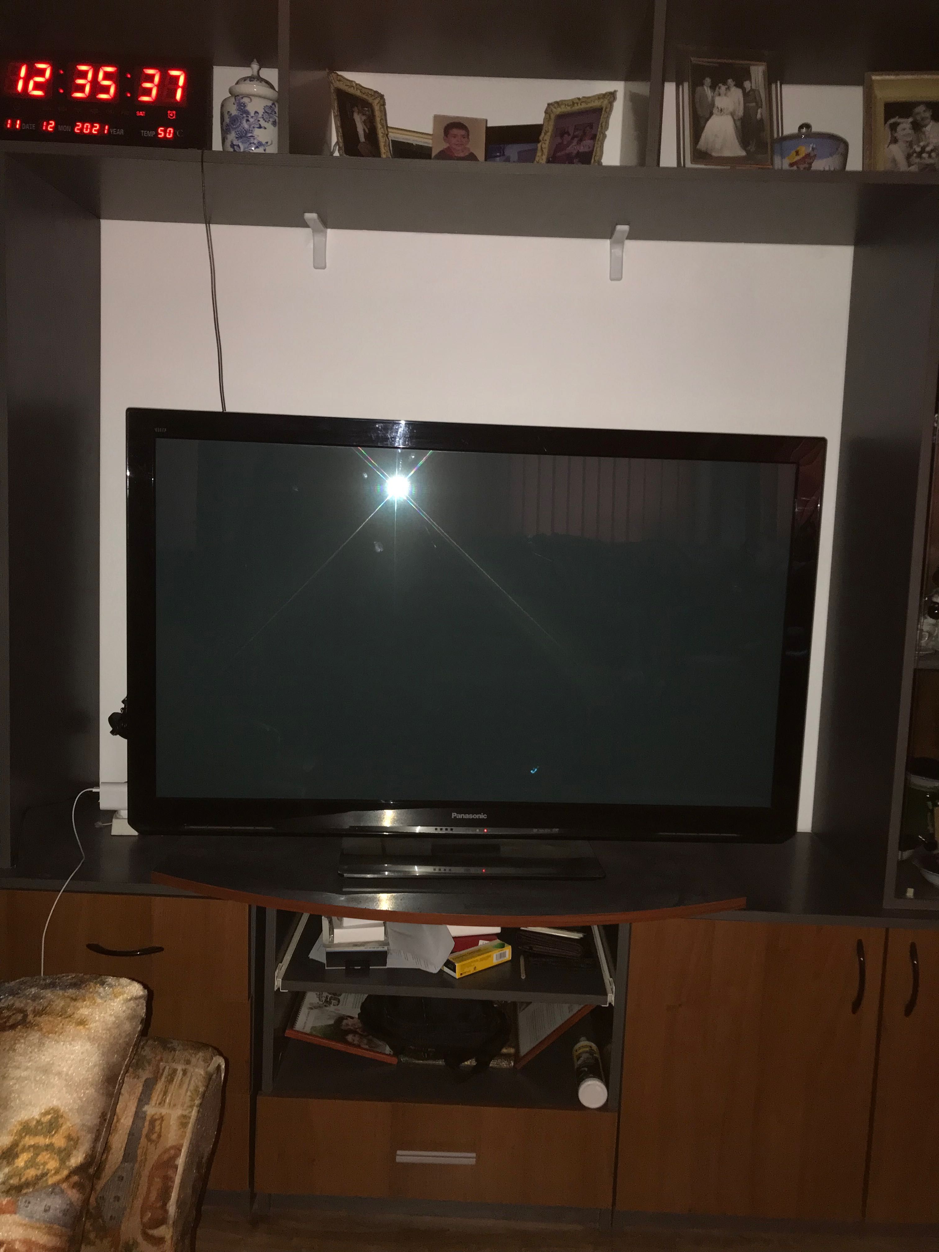 Vând TV plasma Panasonic 3D diagonala 127”