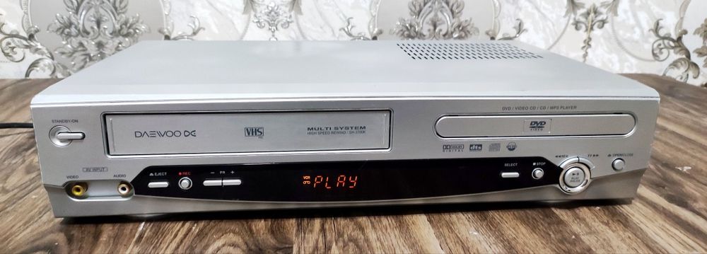 VCR /DVD Видеомагнитафон Daewoo