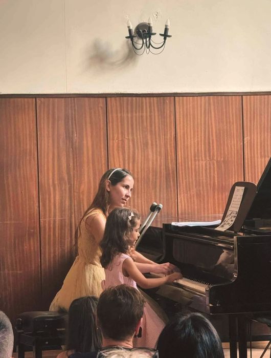 Уроци по пиано и солфеж