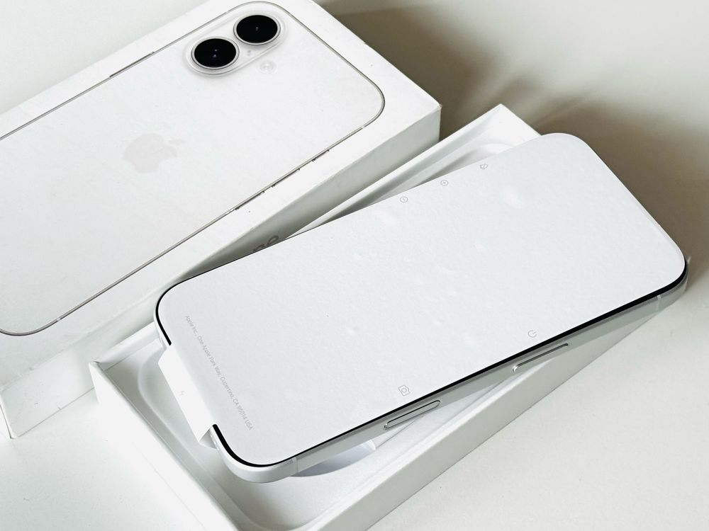НОВ! Iphone 16 128GB White Гаранция 1 Година