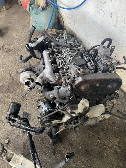 Продавам двигател 2.1 Jeep Cherokee на части