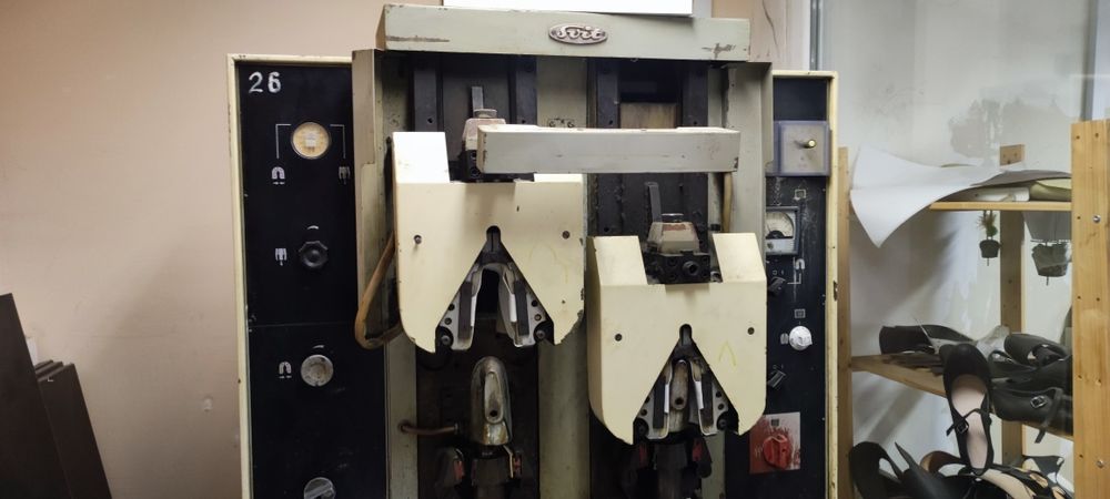 Обущарски, Обувни машини, трандафор, шпиц, пат, опъвалка