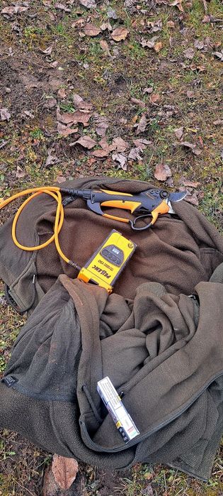 Foarfeca pomi si vie profesionala Pellenc Vinion 150.