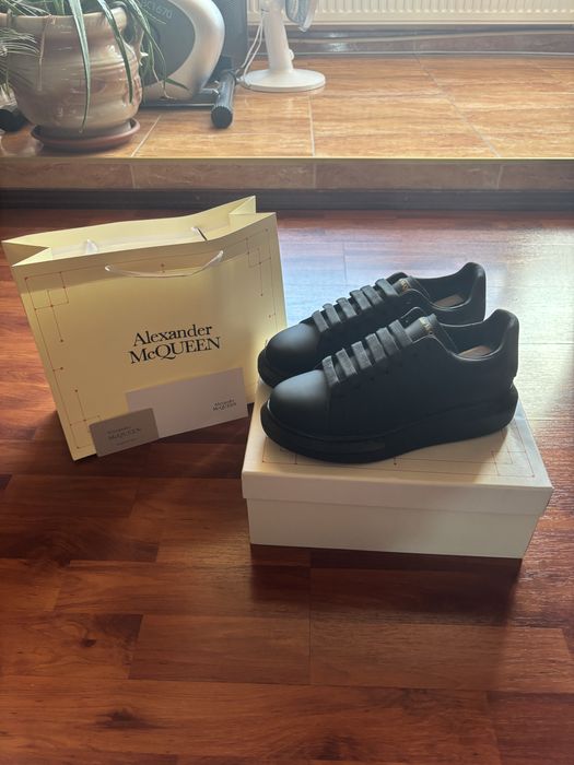 Alexander McQueen Negri