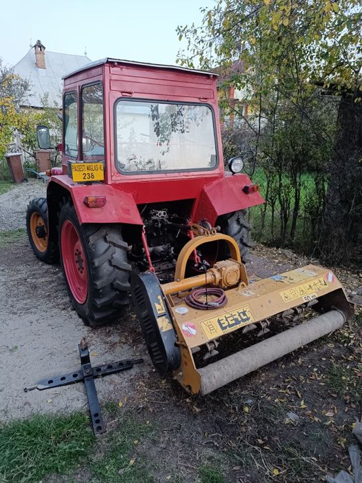 Tocătoare resturi vegetale!