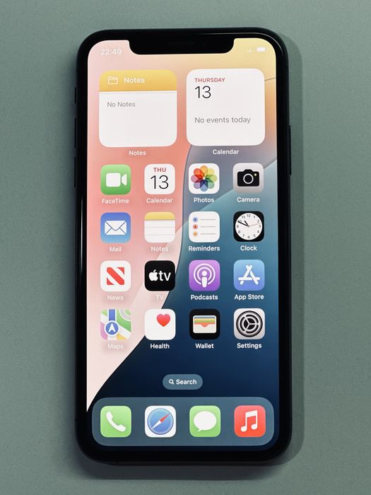 iPhone XS Black 93% battery