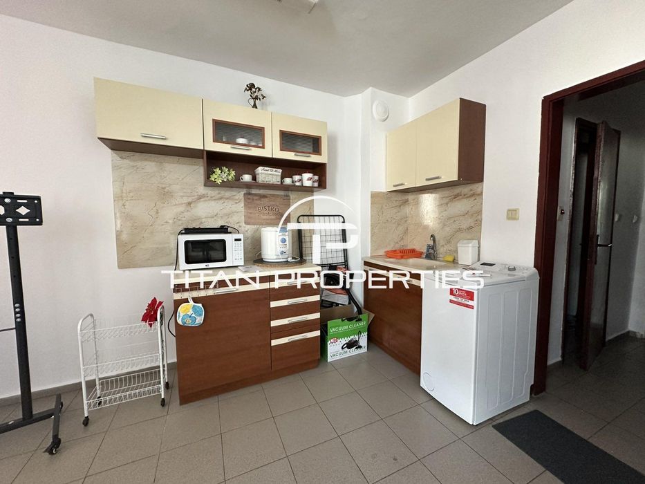 Дава се под наем Двустаен апартамент в Бургас, Център - 52 кв.м за 459 € - Снимка #1