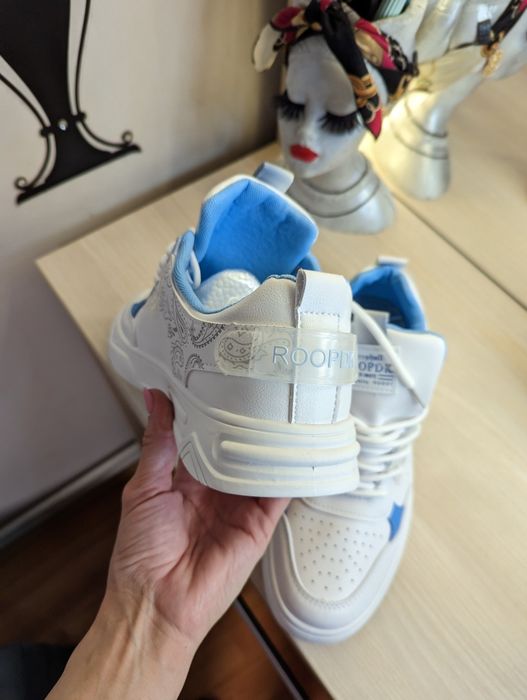 Adidași bărbați mărimea 43