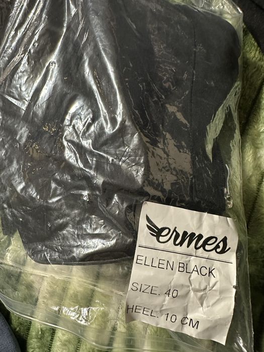 Vand pantofi ermes de dans noi latino nr 40, suprafete multiple