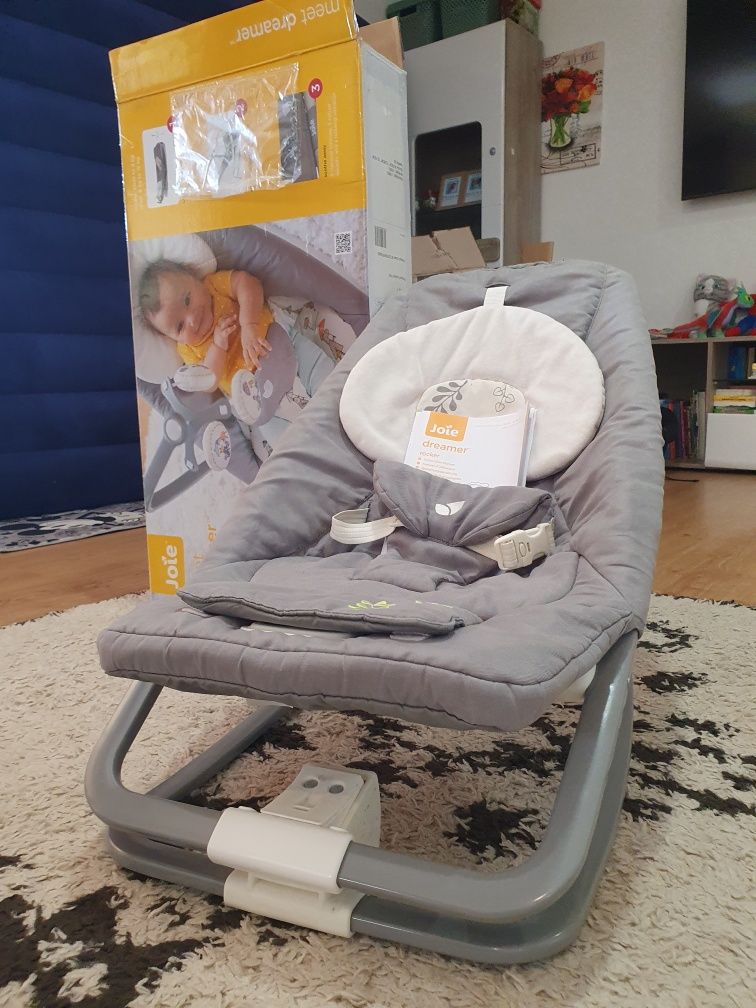 Balansoar cu vibrații si muzică Joie