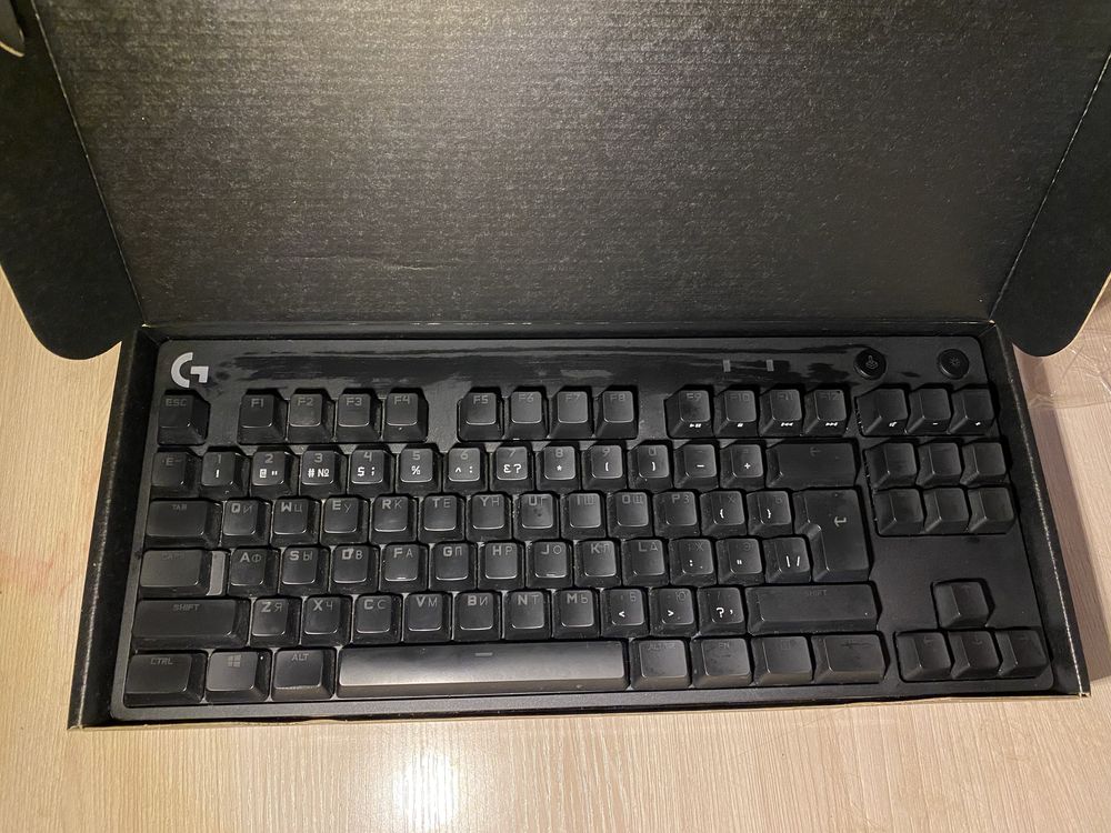 Клавиатура Logitech G Pro X TKL 920. черный