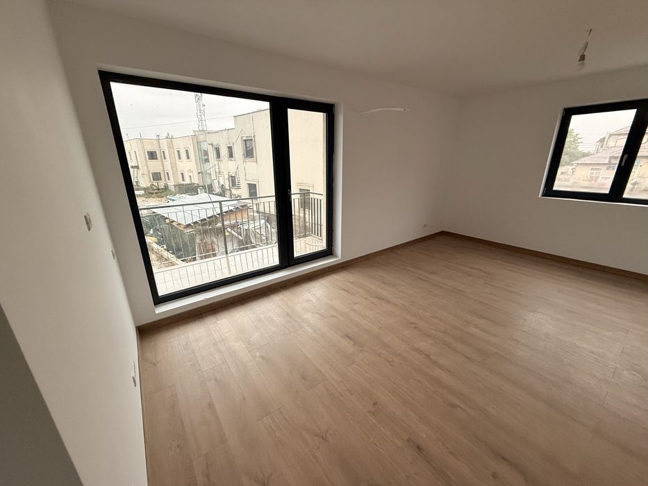 Garsoniera Birou Spatiu Balotesti