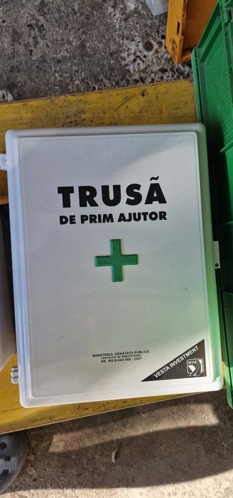 Trusa sanitara de prim ajutor cu accesorii