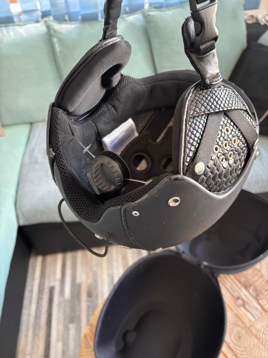 Indigo Ski Helmet Consulter with Snake Design