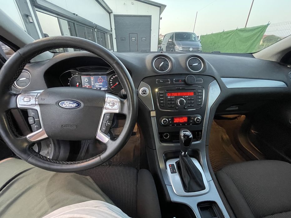 Ford Mondeo 2010 Automat