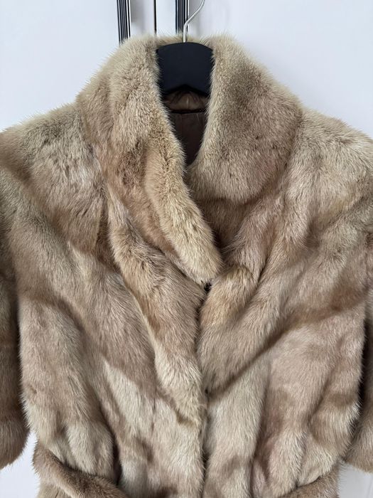 Продам норковую шубу