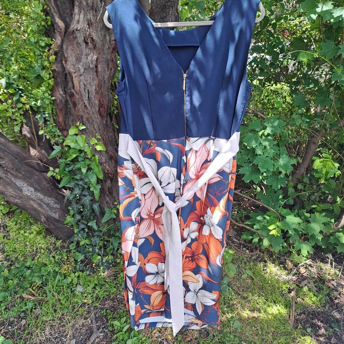 Елегантна рокля Closet curves, размeр UK 22