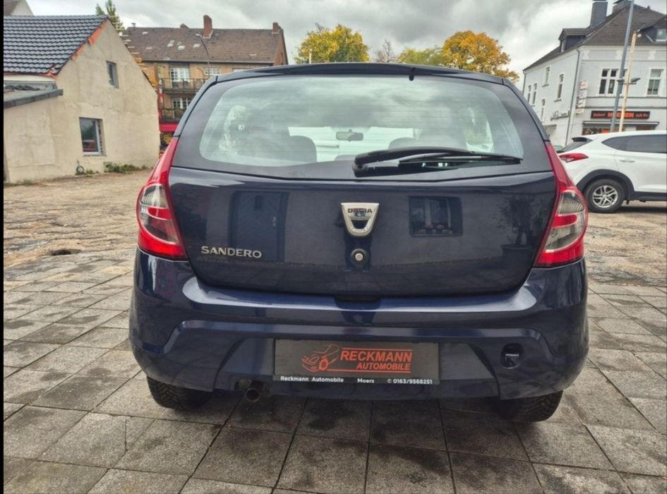 Dacia Sandero Laureate Model 2011 Motor 1,2 Benzină Mpi Clasic Climă