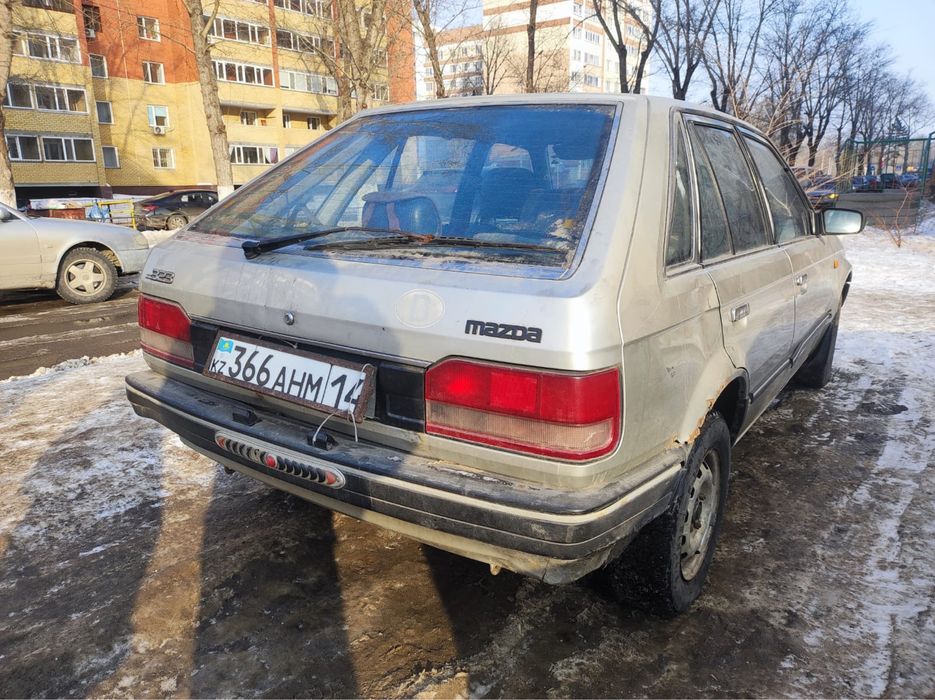 Продам машину mazda 323bf