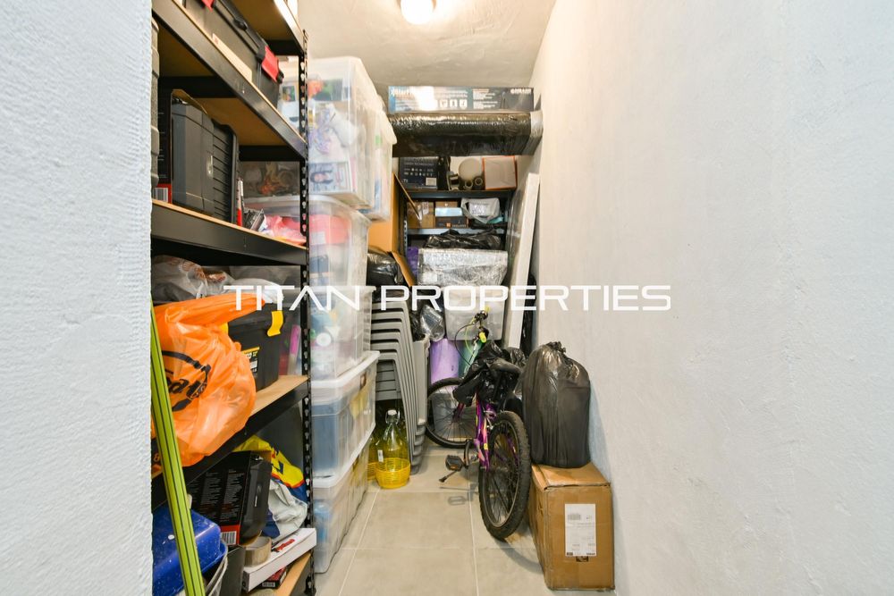 Продава се Тристаен апартамент в София, Люлин 8 - 100 кв.м за 3000 €/кв.м - Снимка #19