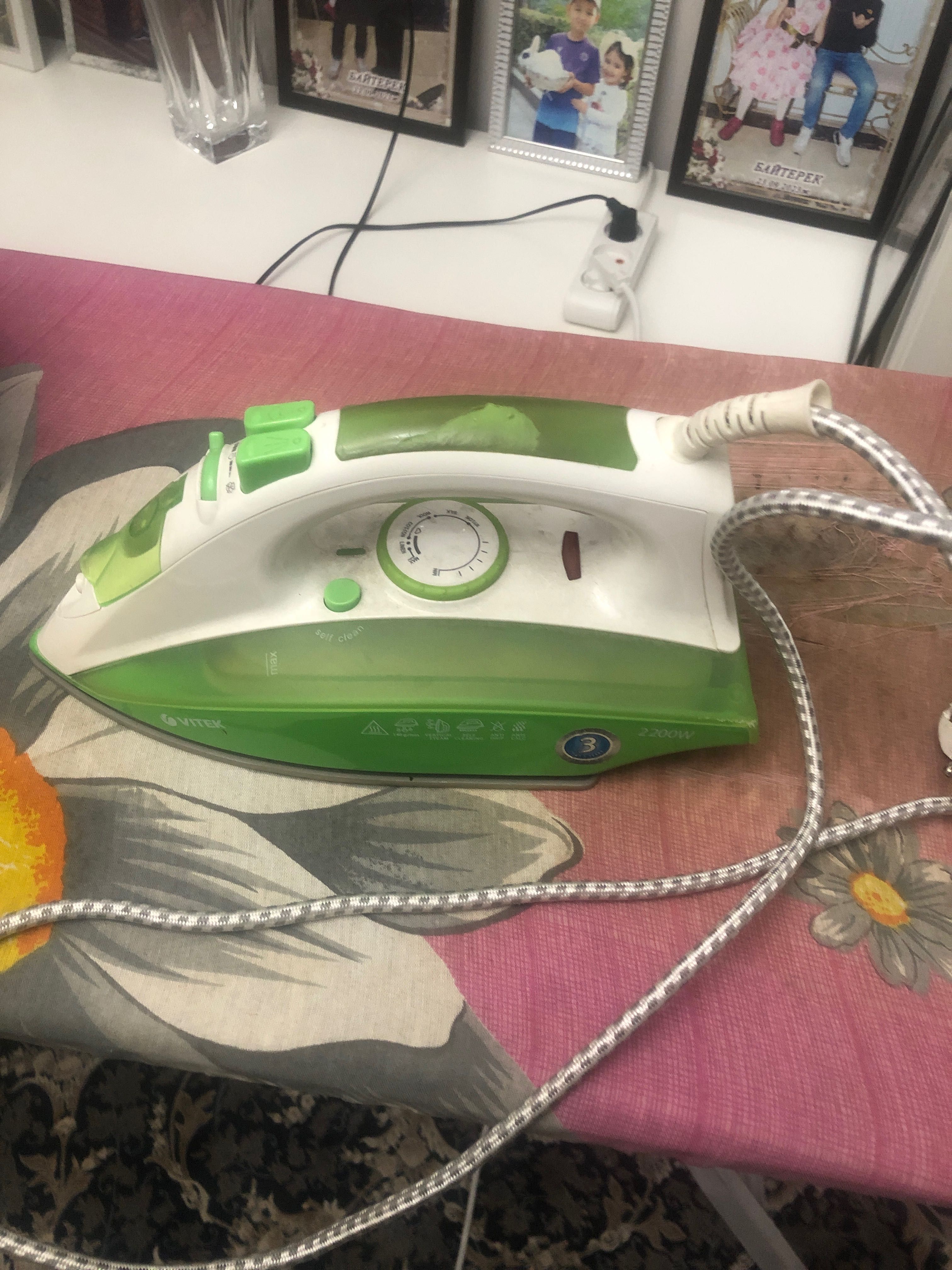 Утюг VITEK , не новый