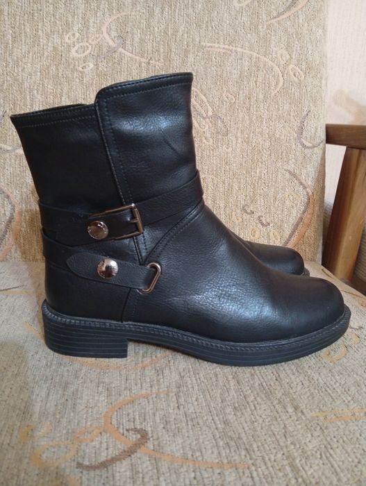 Ботинки зимние 40 размер