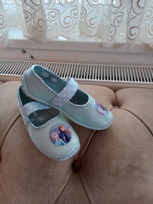 Детски обувки,маратонки,,кецове,пантофи,бебешки ботушки