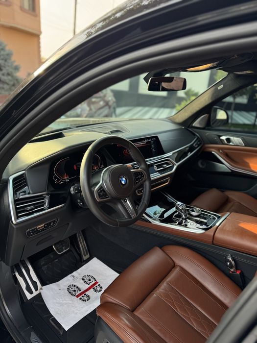 BMW X7 50i 4,4 litr