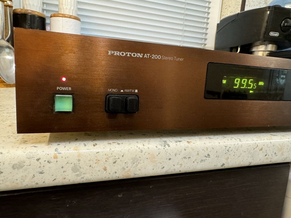 Proton AT-200 Качествен тунер