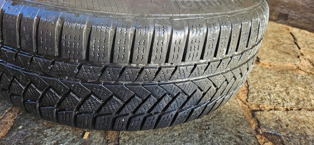 Vând set complet de 4 jante aliaj + anvelope de iarnă.Cnotinental!