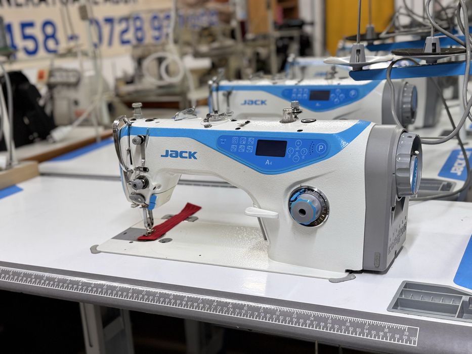 Masina de cusut jack A4 full automata la 220 v