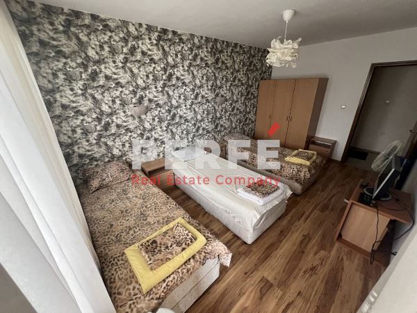 Продава се Двустаен апартамент в к.к. Слънчев бряг - 80 кв.м за 1208 €/кв.м - Снимка #2