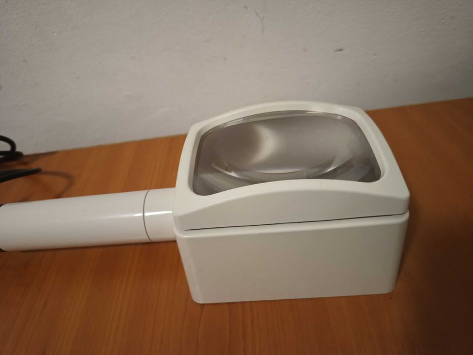 Lupa cu iluminare,Marca Eschenbach Vario-H/Germany