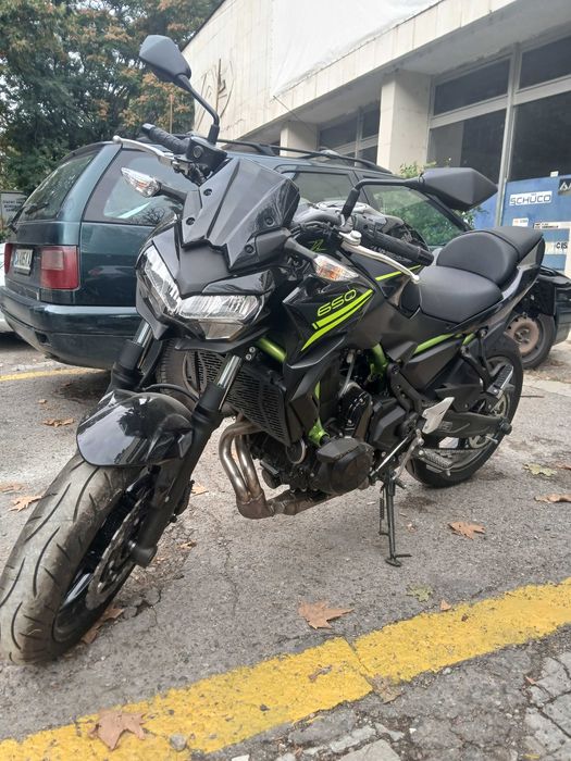 Мотоциклет Kawasaki Z650