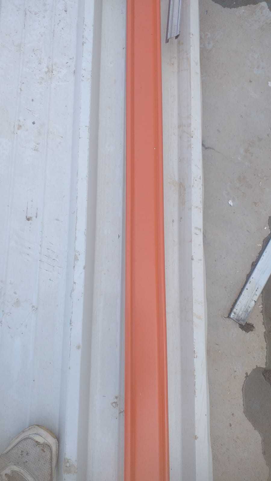Țeavă construcții cu suport prindere