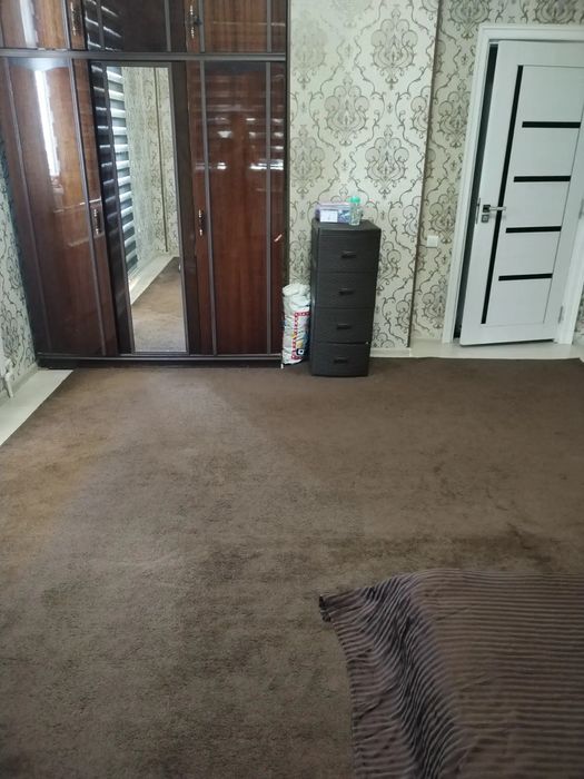 В городе Кагане продается 3 комнатная квартира