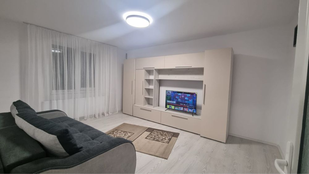 Inchiriez garsoniera