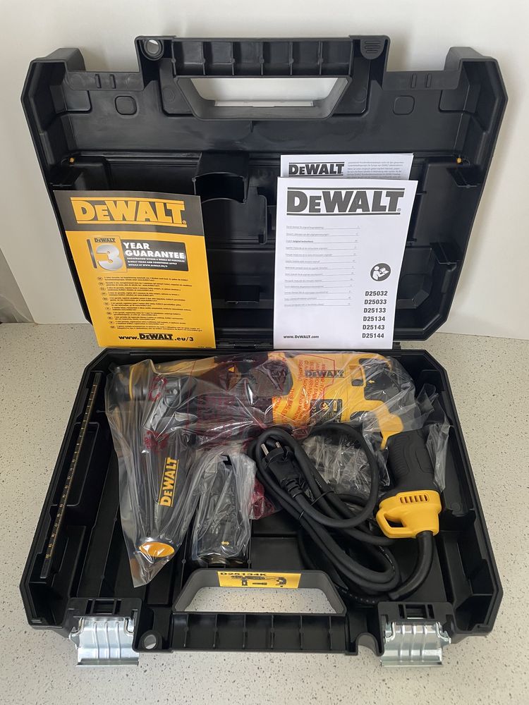 DeWALT D25134K-QS Rotopercutor Electric  800W, SDS Plus Original Nou !