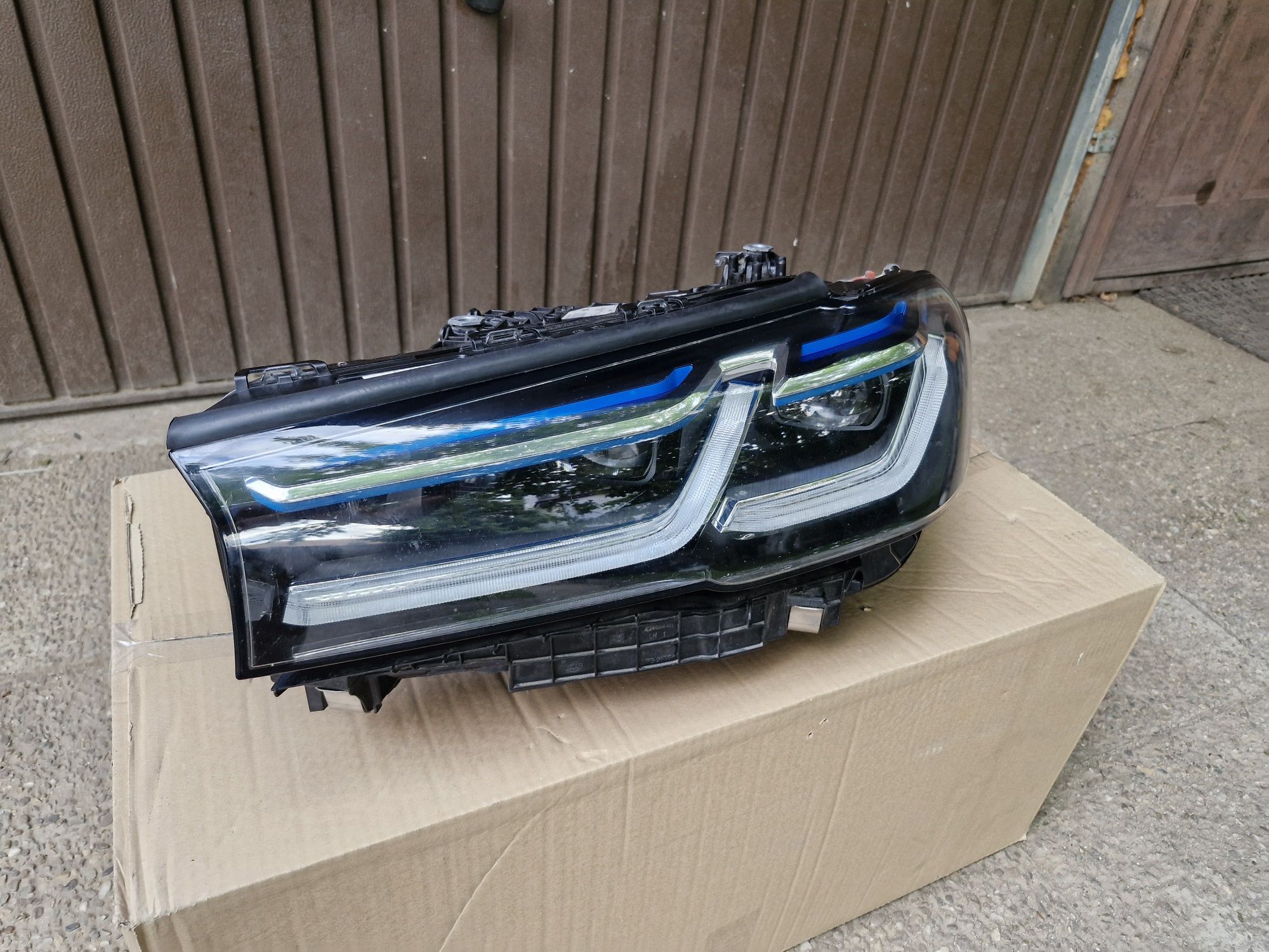 Far stânga bmw seria 5 g30 g31 laser