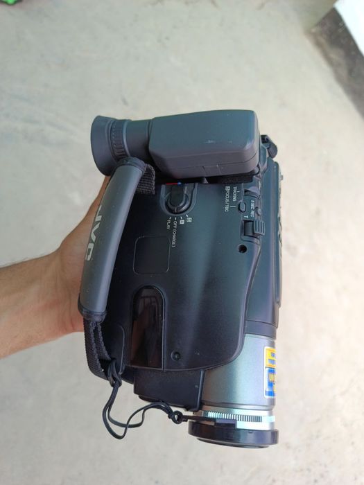 Видеокамера JVC GR-SX150AG