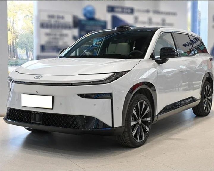 BZ3X — новый электрокар Toyota для дорог Узбекистана Под заказ